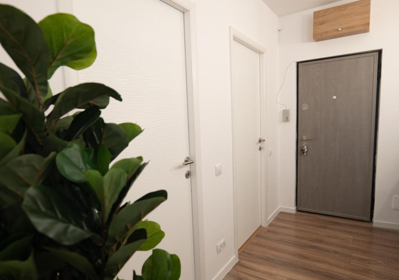 Appartamento Garsoniera Lux Tineretului Bucarest Esterno foto