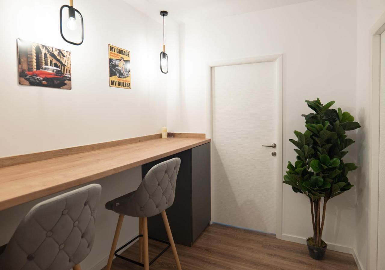 Appartamento Garsoniera Lux Tineretului Bucarest Esterno foto